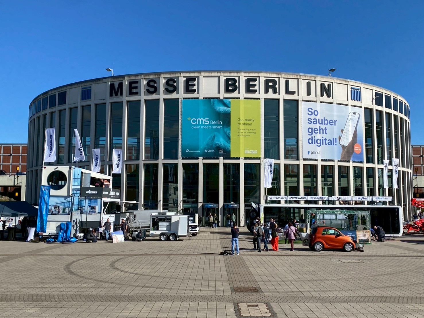 LINE ALBUM 2025CMSBerlin 251001 7